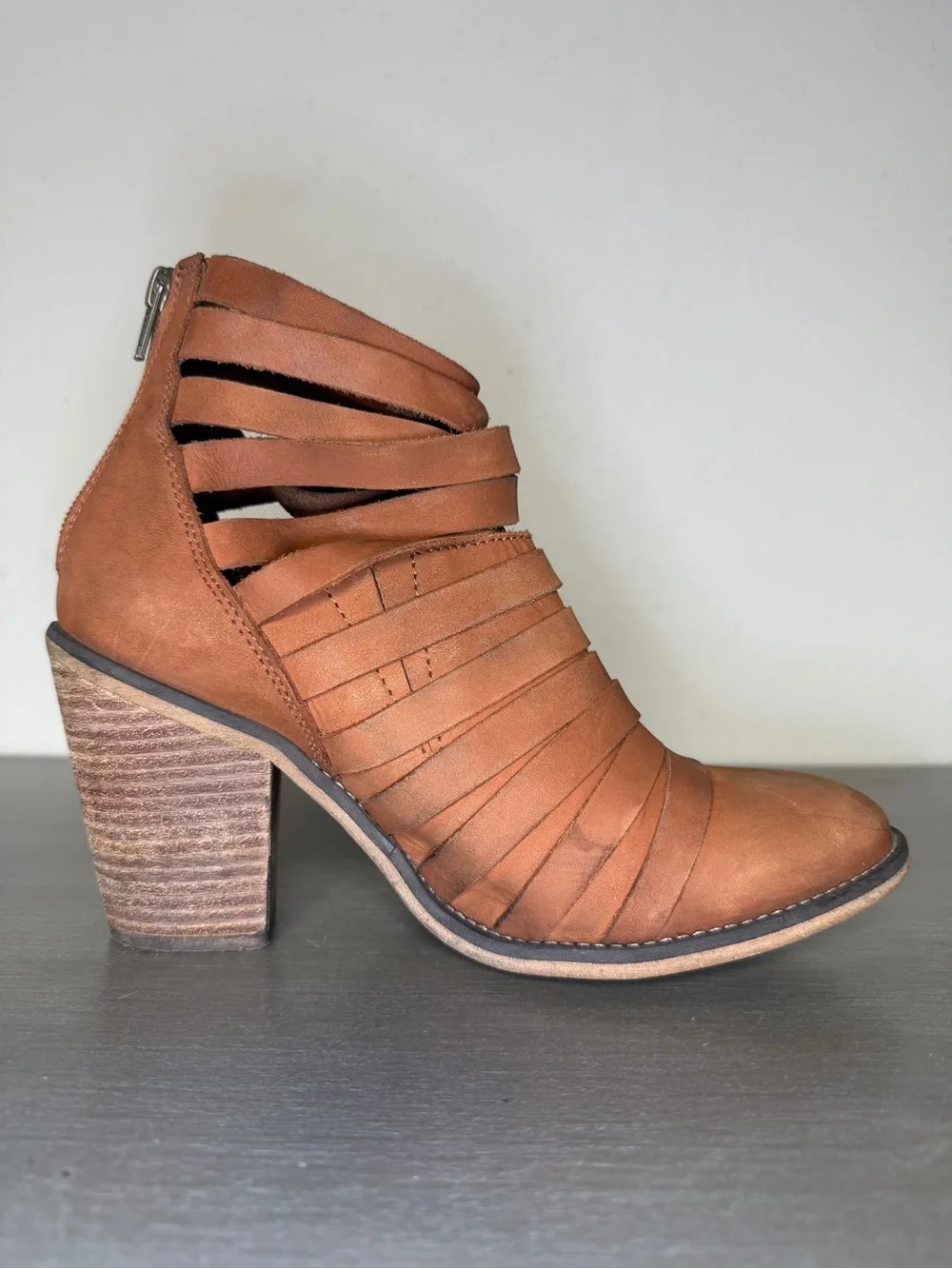 Free People Leather Strappy Heeled Sandals Women's Size 39 EU Made In Portugal - Picture 5 of 10